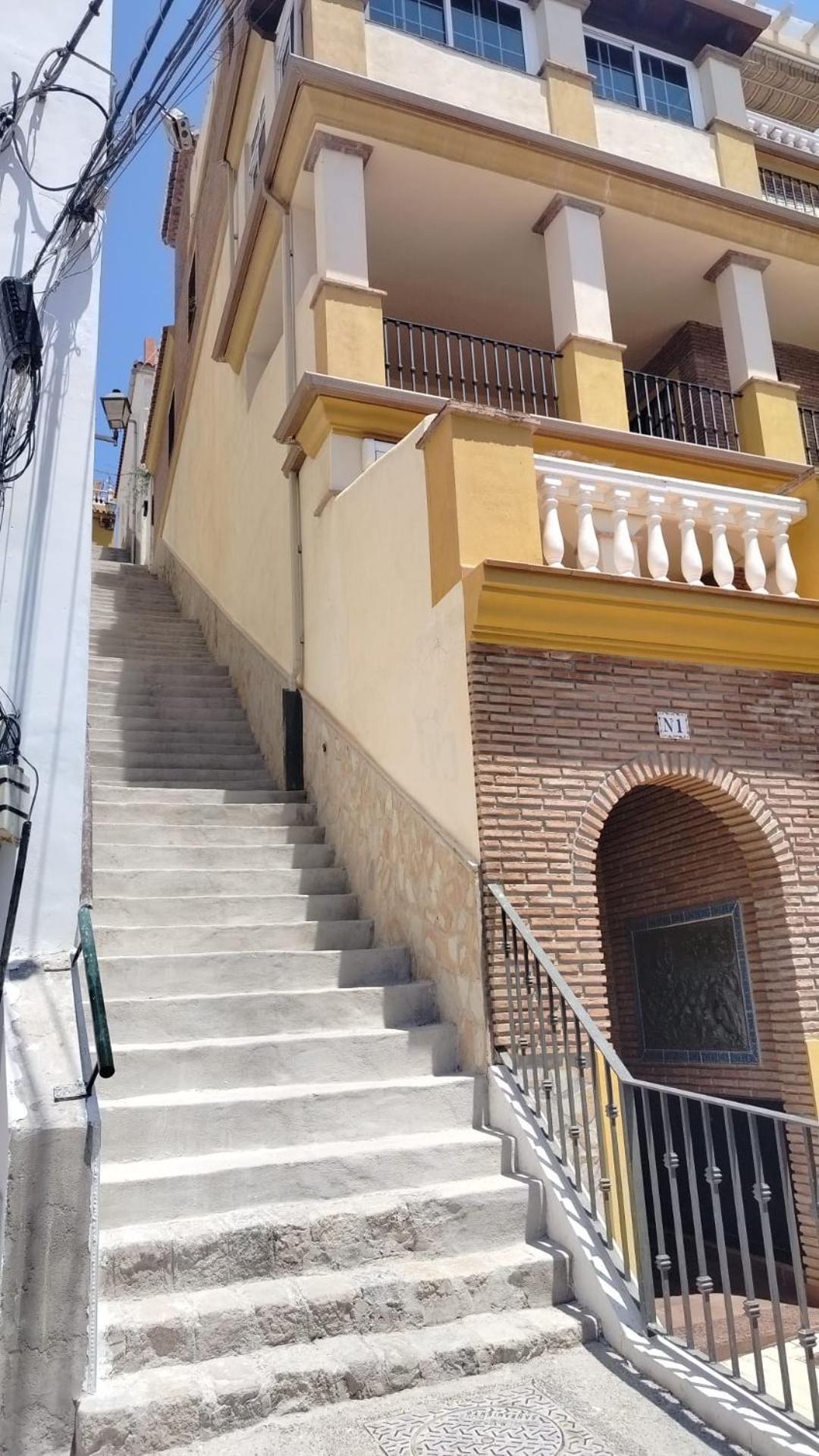 Atico Con Solarium Y Bbq Cerca Del Centro 6 Pax Apartment Malaga Exterior photo